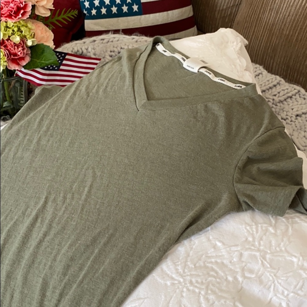 PINK cotton v-neck tee